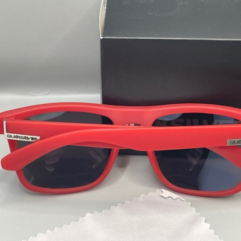 TWO New Quiksilver Sunglass Set - Picture 7 of 7